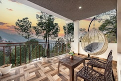 Sunset View Villa by Splendid Retreat, Kasauli