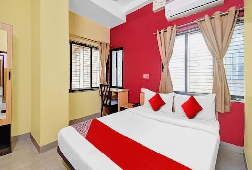 Hotel O Grand Lazeez Dumurjala outdoor Stadium