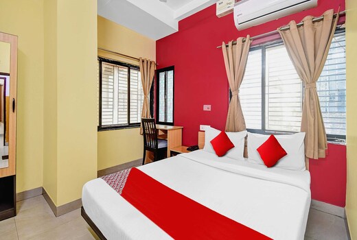 Hotel O Grand Lazeez Dumurjala outdoor Stadium
