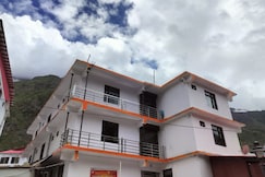 The Shloka Badrinath By StayApart, Badrinath