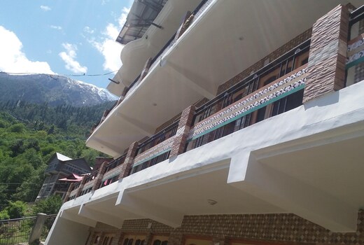 Japotra Homestay (Luxury Room)