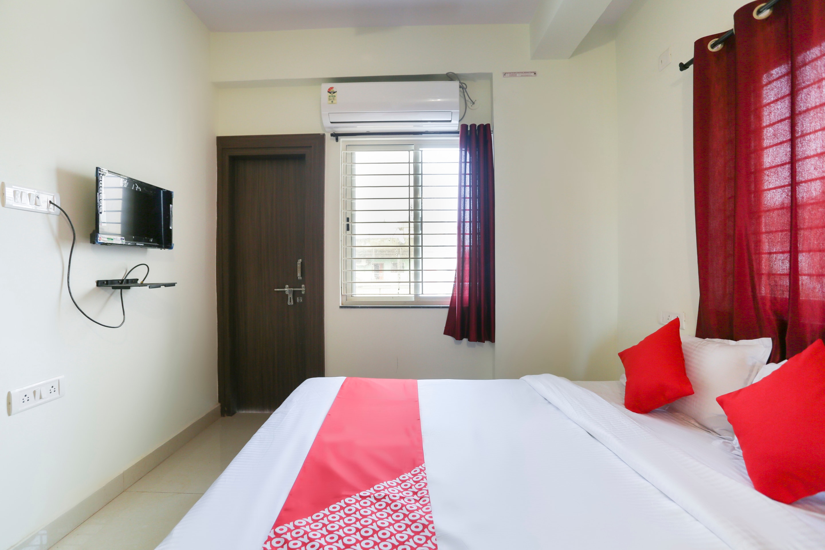 Hotel O Prashant Villa - Tap to explore photos
