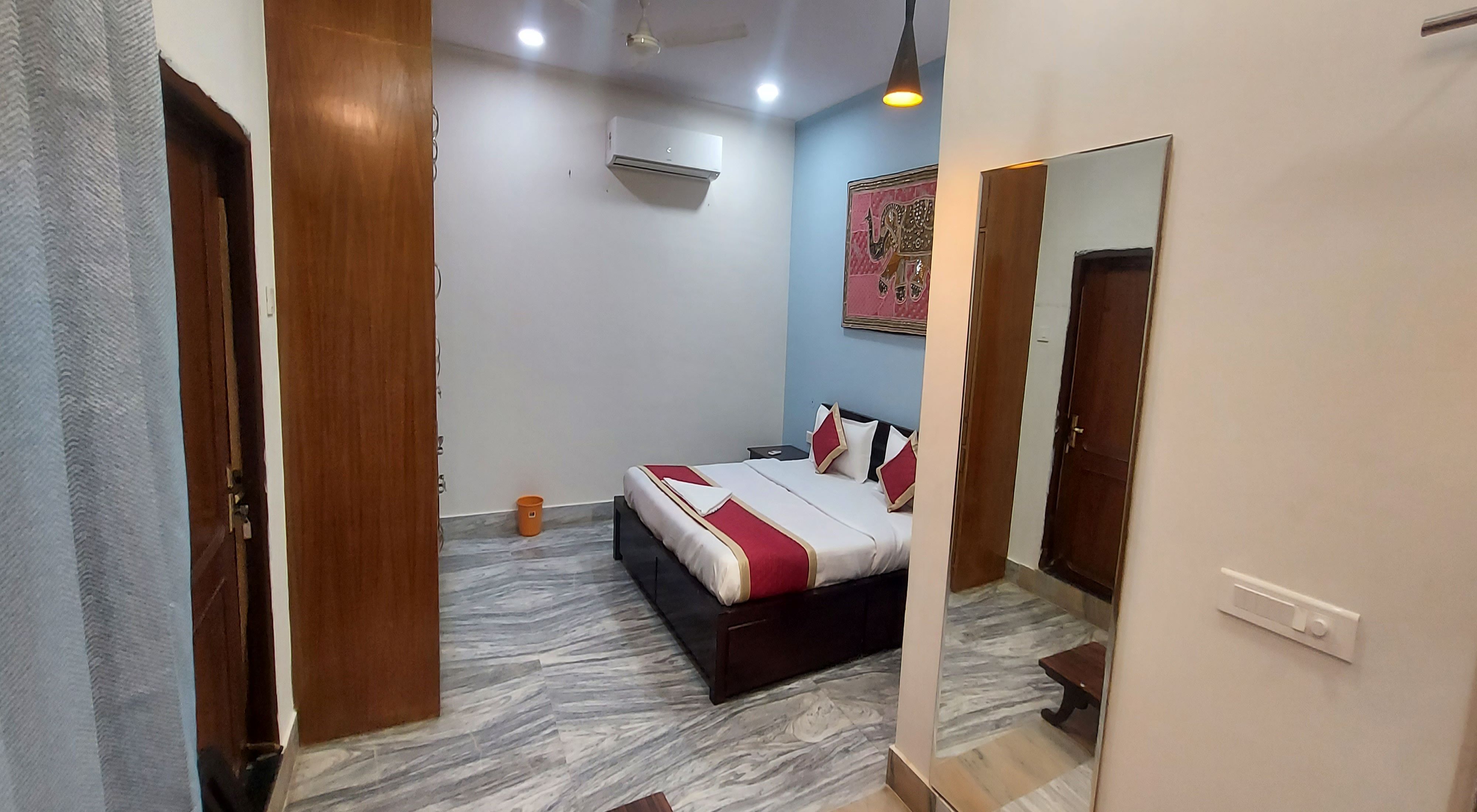 Hotel Natraj Palace - Tap to explore photos
