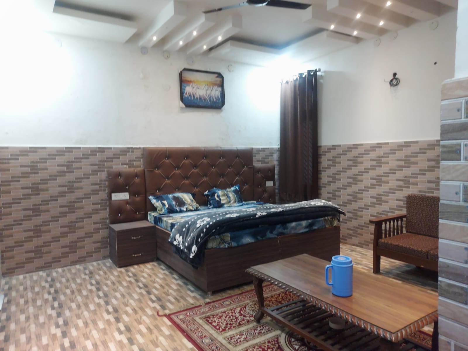 Manohar Nirmal Villa Guest House - Homestay - Tap to explore photos