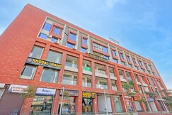 Hotel M H Grand, Bavla