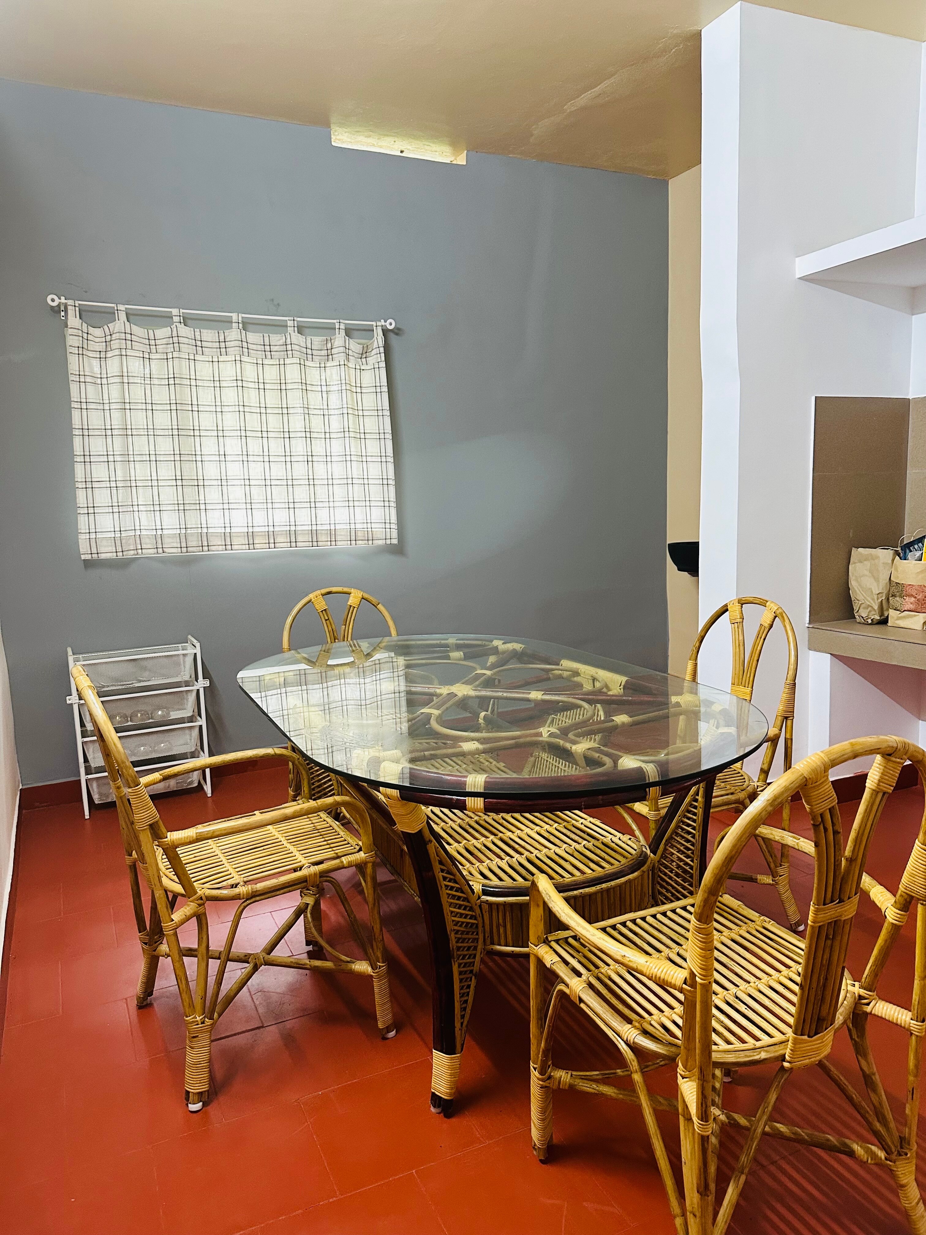 Redwillow bungalow home stay - Tap to explore photos