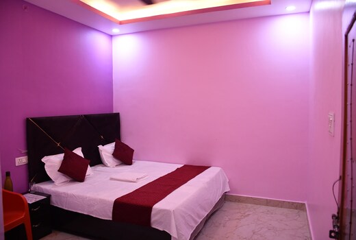 Hotel Dev Inn and homestay