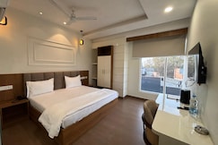 Dhanraj Prime Platter, Dabwali