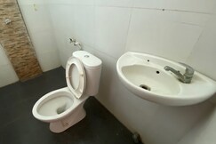 Hotel O Lembah Sriti Homestay Near Sirkuit Motor Cross Internasional 459 Lantan, Lombok