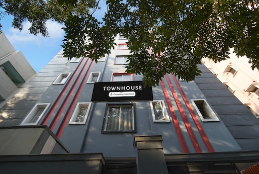 Super Townhouse SR Nagar Metro Station Hyderabad