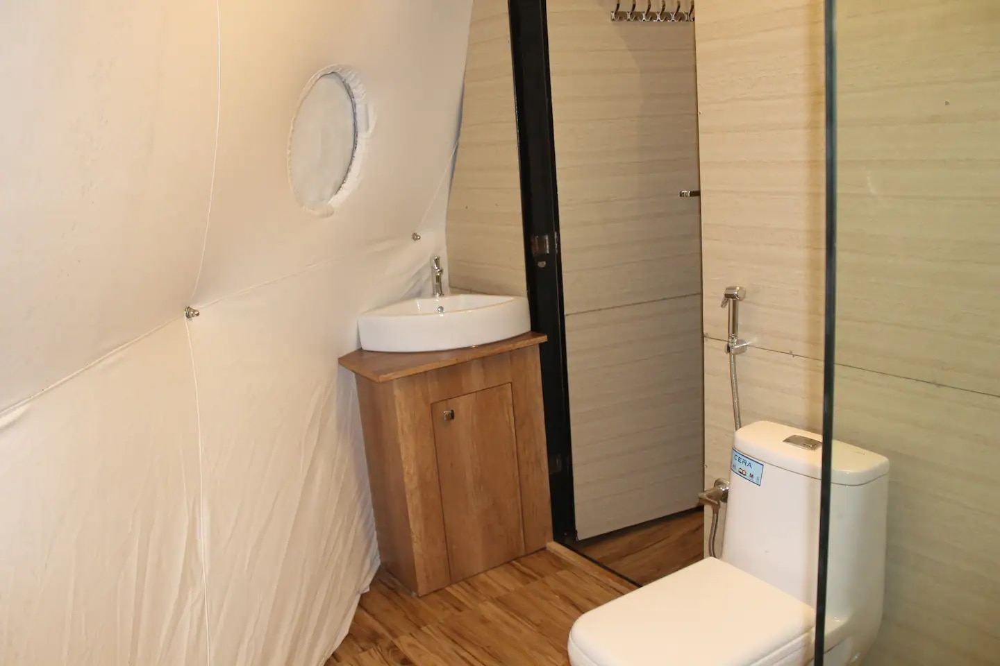 Birds Eye Glamping Domes, Unique Stay - Tap to explore photos