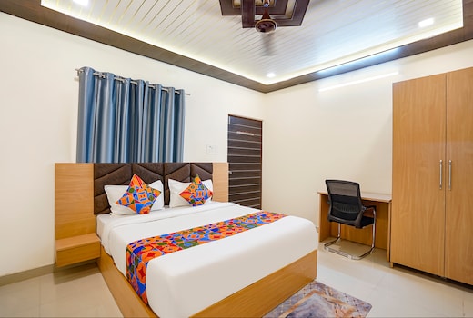 FabHotel Paramhans Guest House