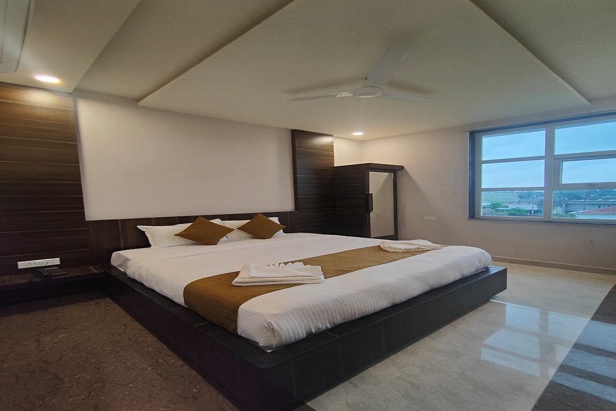 Hotel Nirmala heights & resorts Kahalgaon - Tap to explore photos