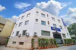 FabHotel Marble Arch Karol Bagh, Delhi