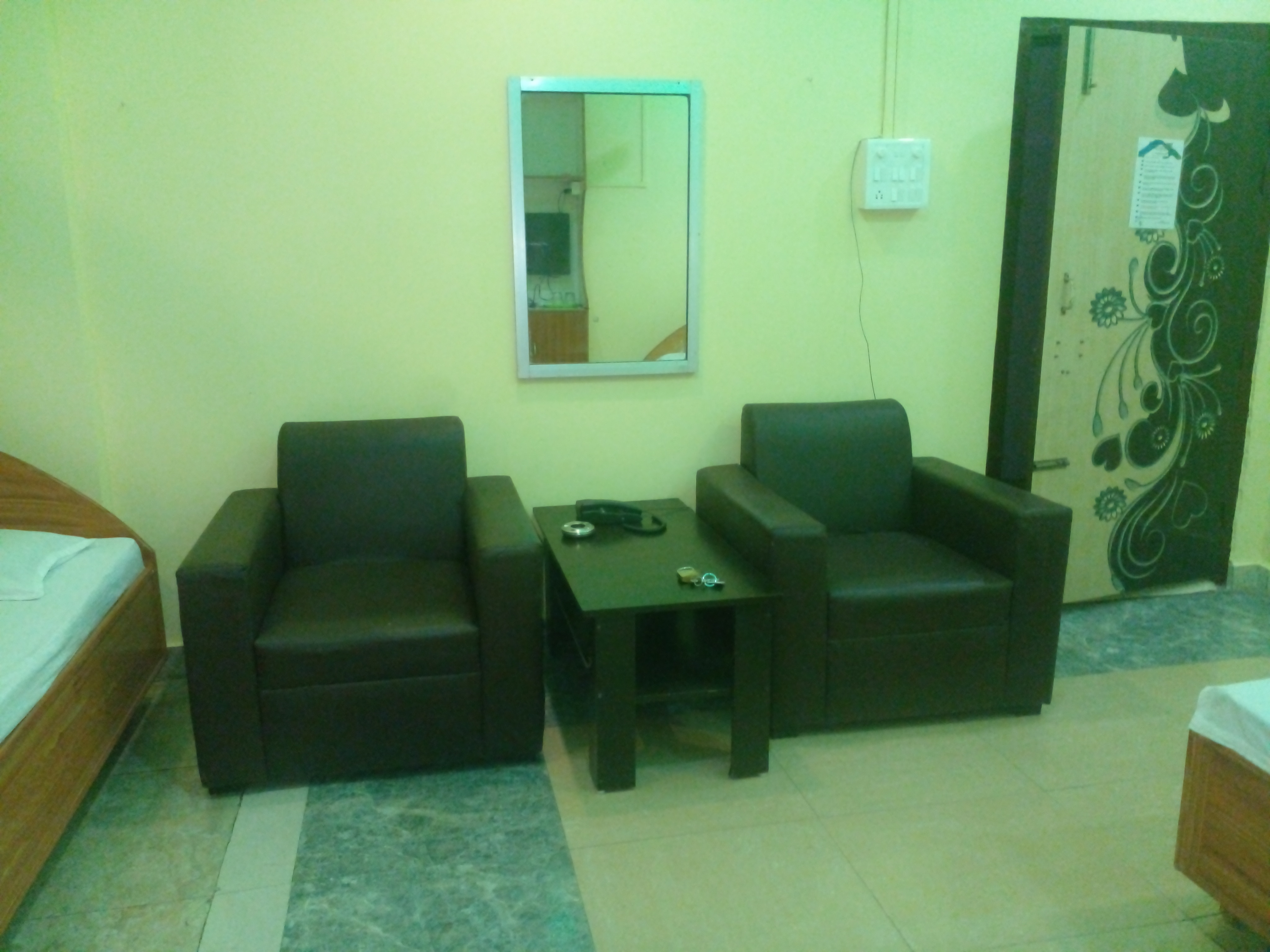 Guwahati lodge - Tap to explore photos