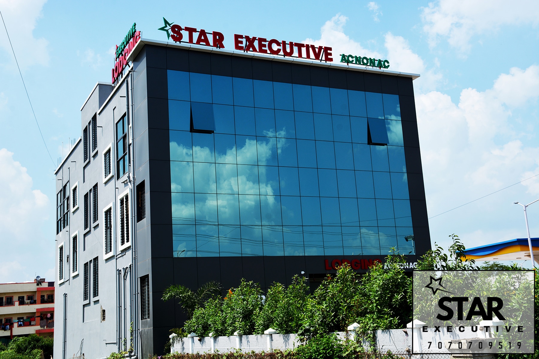 Star Executive - Tap to explore photos