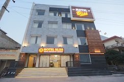 Hotel Bliss ON CHANDIGARH MOHALI MANALI AMRITSAR HIGHWAY, Mohali