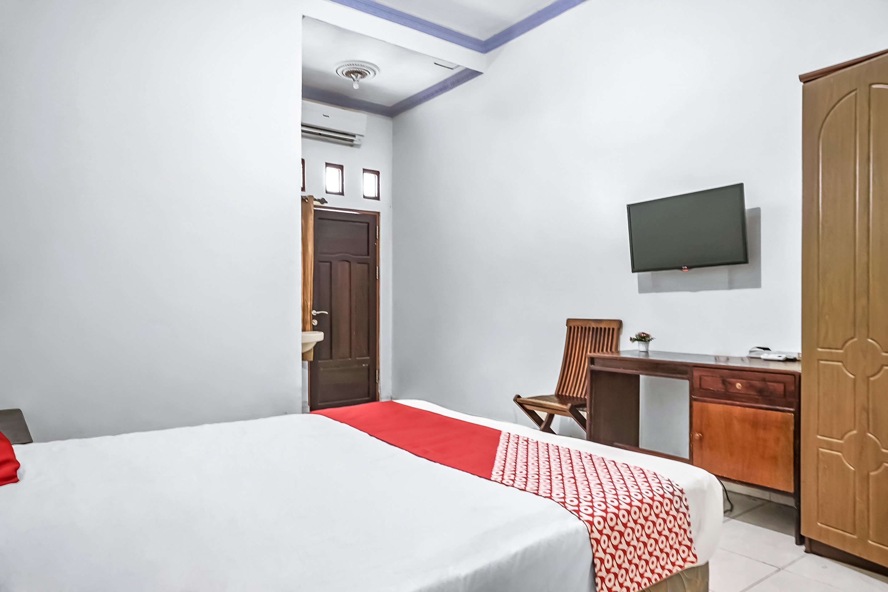 OYO 92751 Marang Homestay Syariah - Tap to explore photos