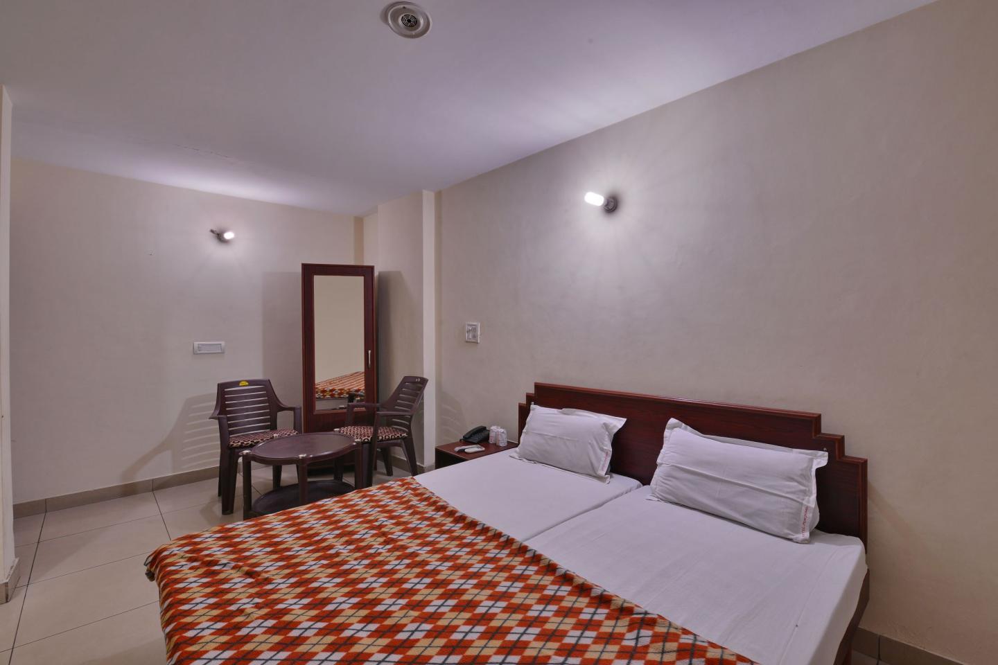 Hotel Munjraal - Tap to explore photos
