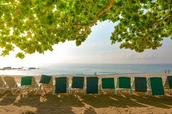 First Bungalow Beach Resort, Koh Samui