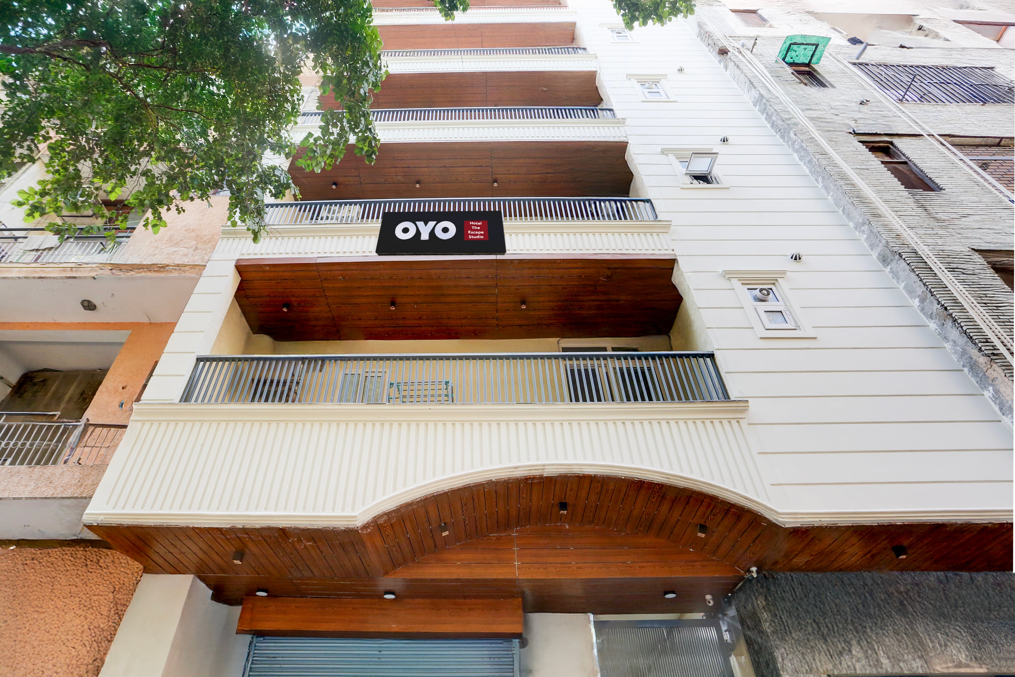 Hotel O The Escape Studio - Tap to explore photos
