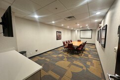 HOME2 SUITES BY HILTON RAHWAY NJ, Middlesex, New Jersey