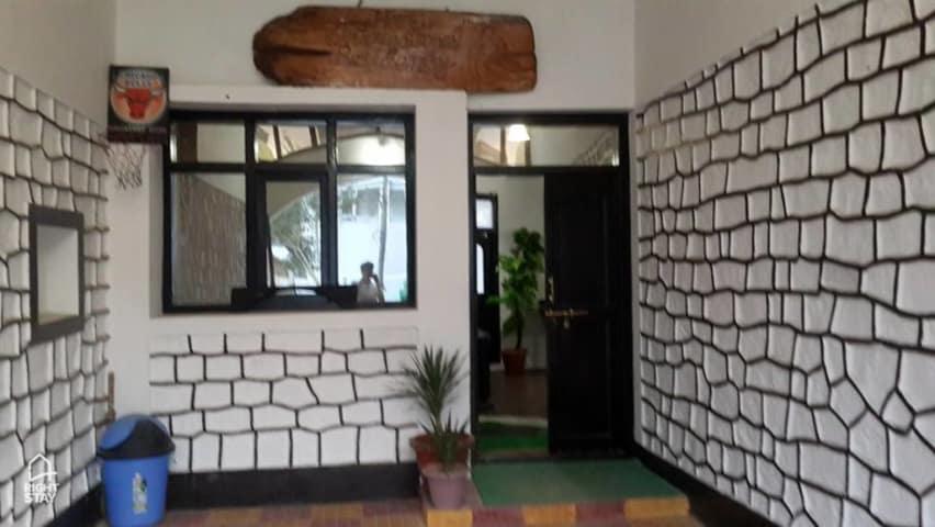 Hotel International Residency - Tap to explore photos