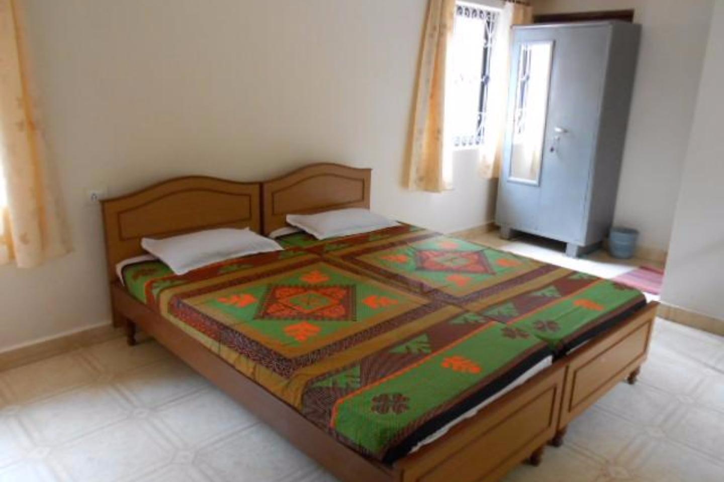 Kamat Guest House - Tap to explore photos