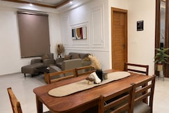 Luxury 3BHK Apartment in Noida |For Families, Groups and Parties, Noida