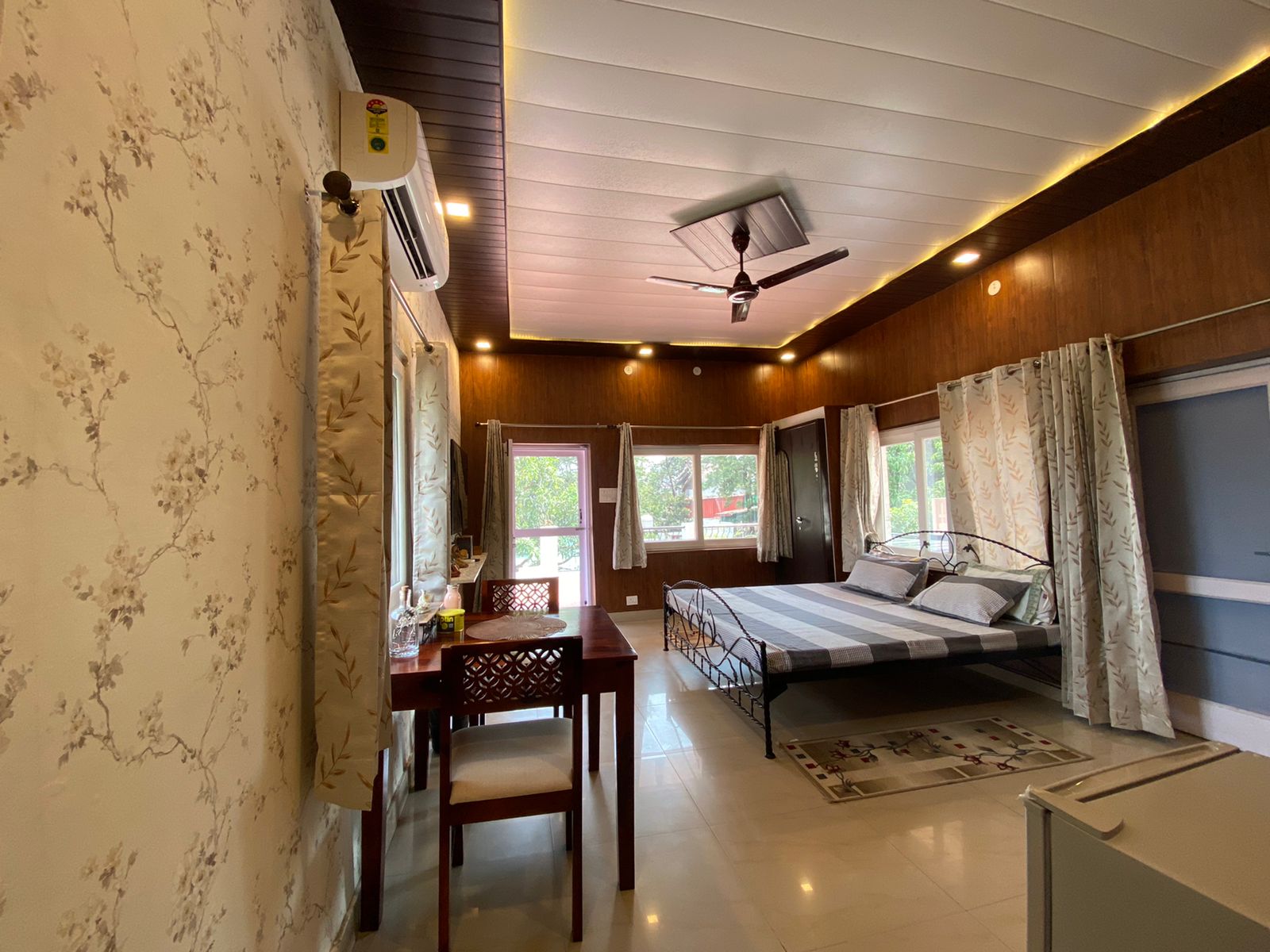 Olive Greens Mountain View Suite 𝗕𝗢𝗢𝗞 Dehradun Homestay 𝘄𝗶𝘁𝗵 ₹𝟬 𝗣𝗔𝗬𝗠𝗘𝗡𝗧