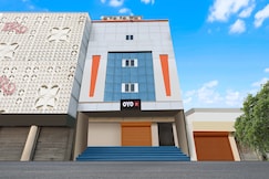 Super Hotel O 83167 Golden Key Inn, Delhi