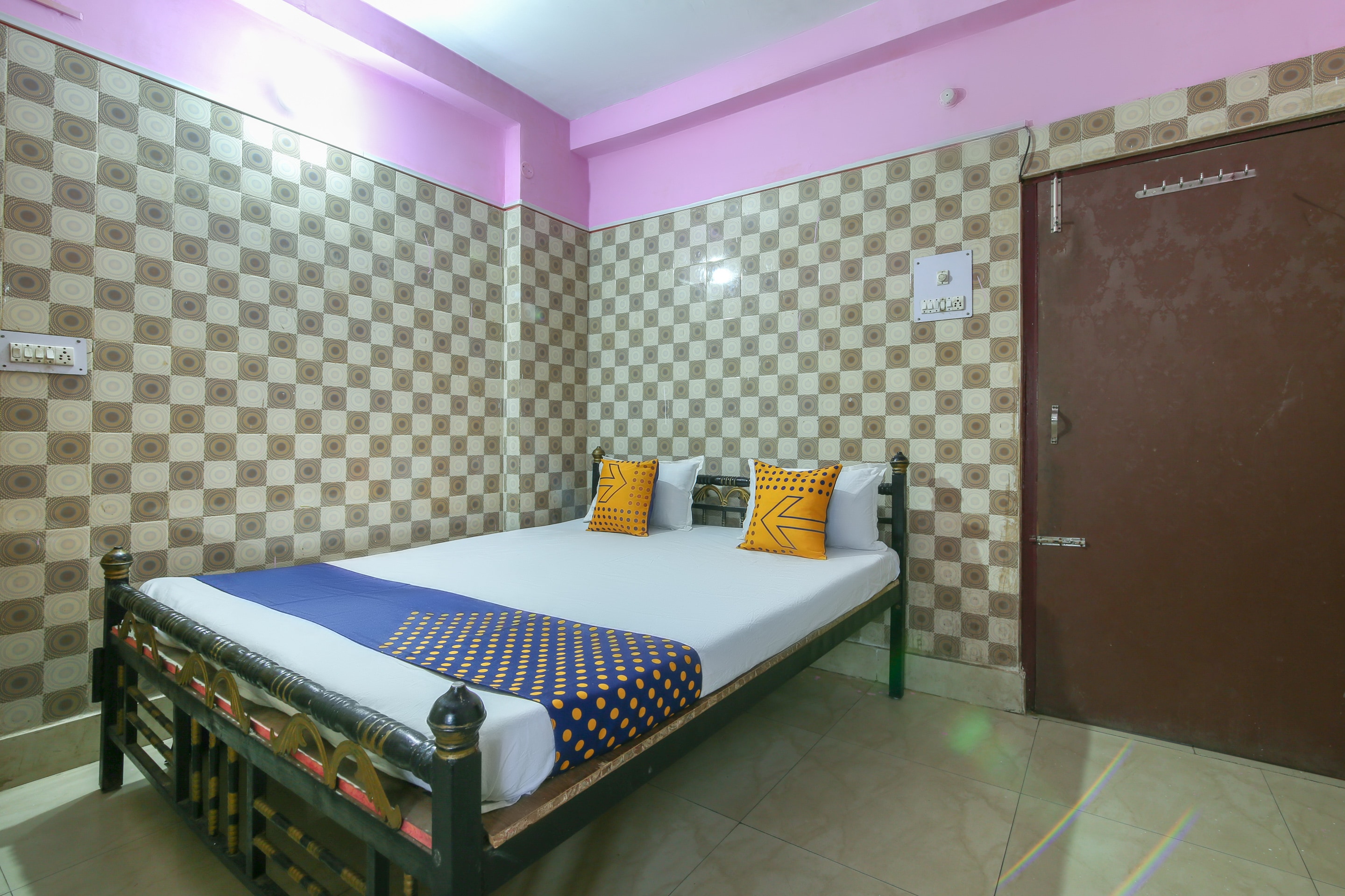 SPOT ON 65101 Rajdhani rest house - Tap to explore photos