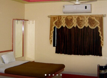 Deluxe AC room 1