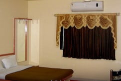 Mayura Lodge, Tuljapur