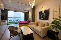 Cloud by supernova, Noida