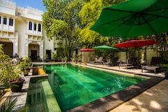 Hotel Pratap Palace, Chittorgarh