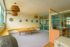 Hostel De Offlanders Rishikesh - Stay Connect & Explore, Rishikesh