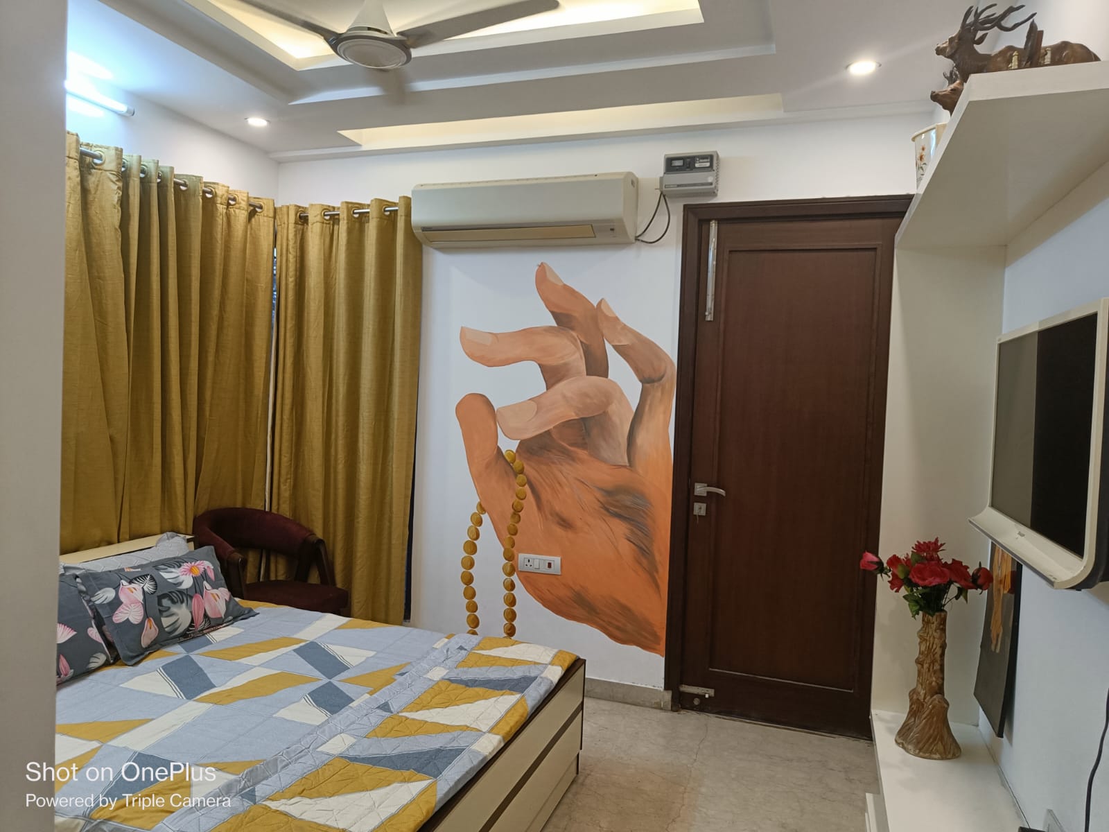 BnBBuddy Stupendous Home In Shalimar Bagh - Tap to explore photos