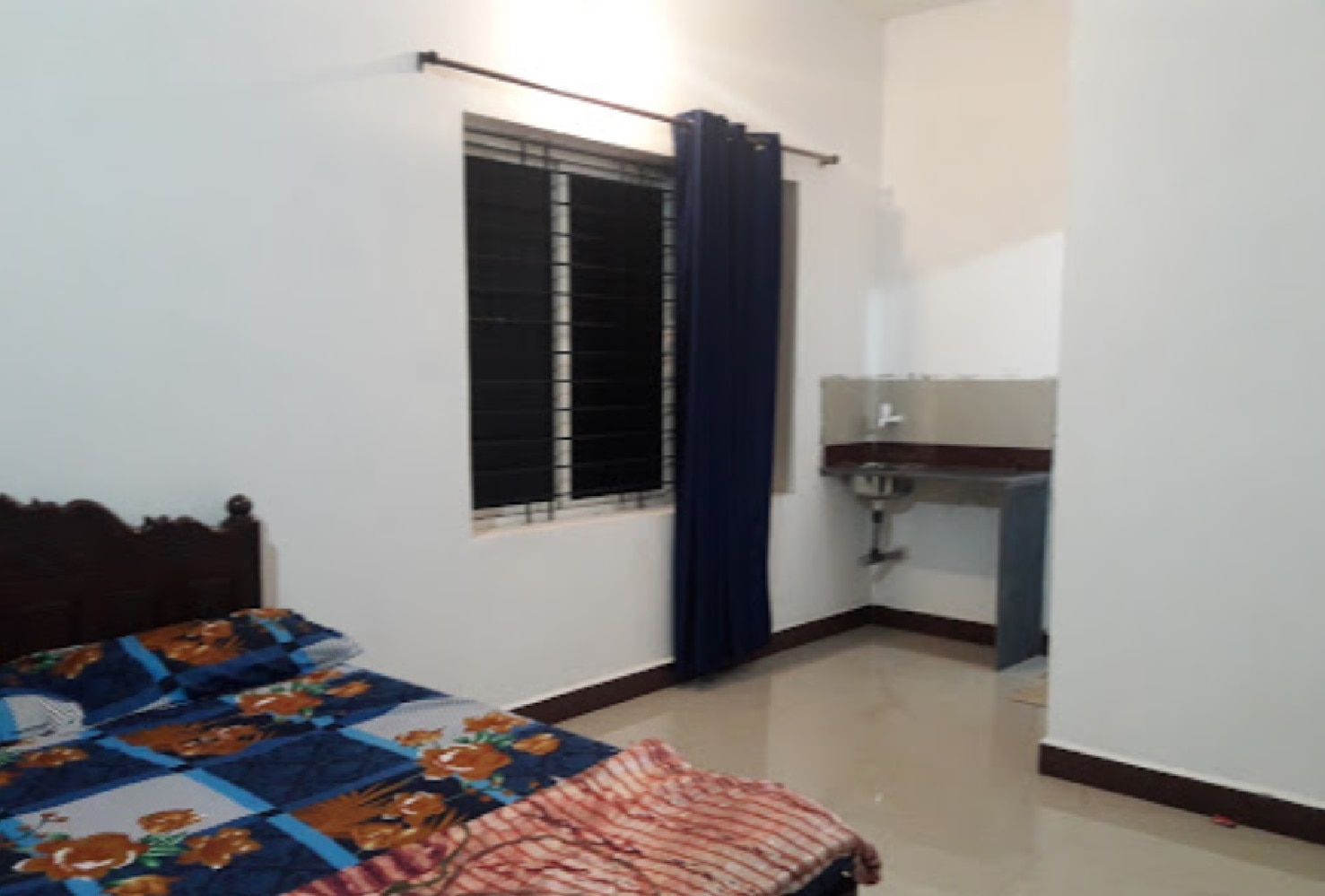 Devesh Villa and Guesthouse - Tap to explore photos