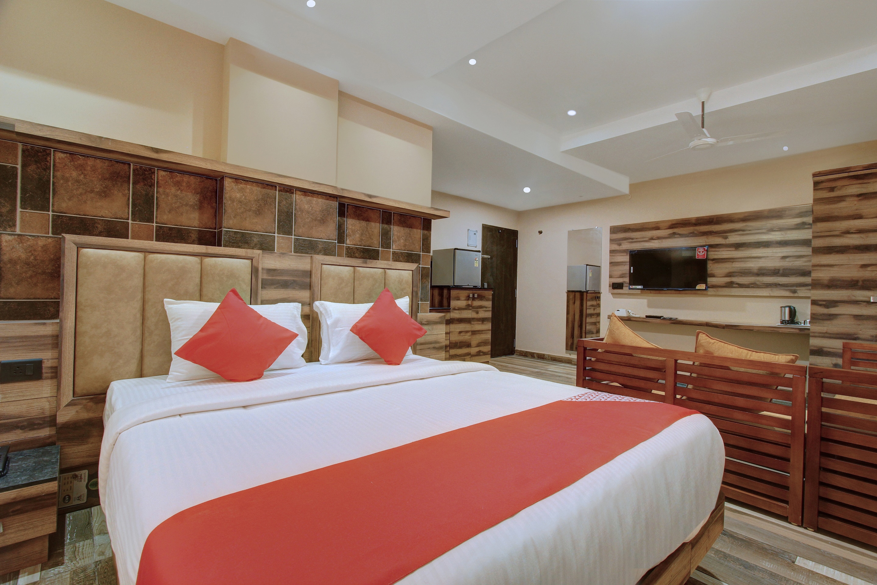 Laxman Residency - Tap to explore photos