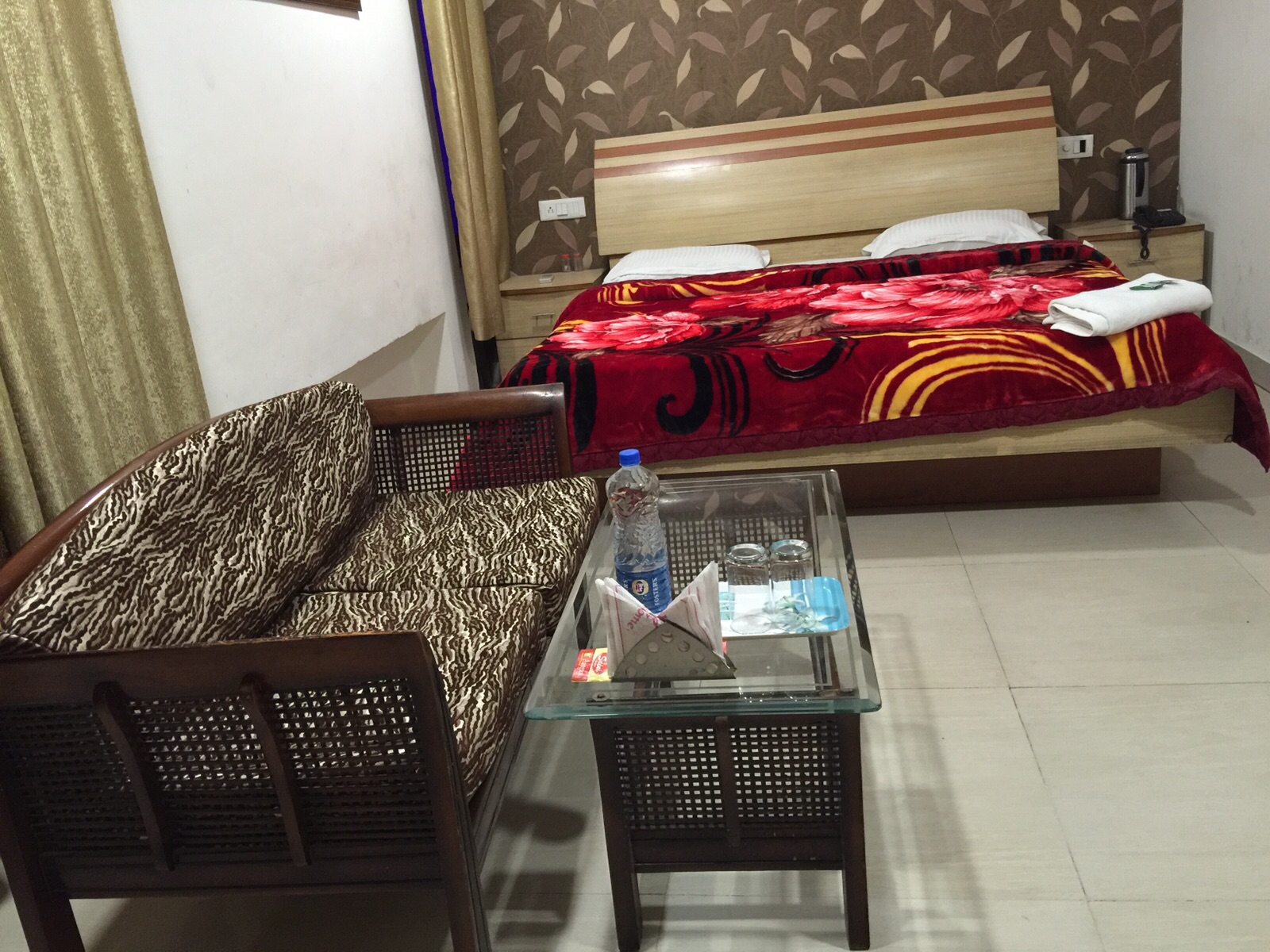 Best Western Imperio Hissar INR 896 OFF   3  2  0  0   Deal