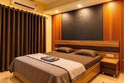 Her Little Haven | Cozy Studio | Maggie and Snacks, Greater Noida