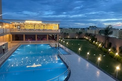 Hotel Palm Pacific, Kota