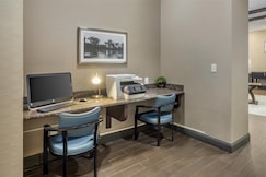 Best Western Plus Lee's Summit Hotel & Suites, Atchison