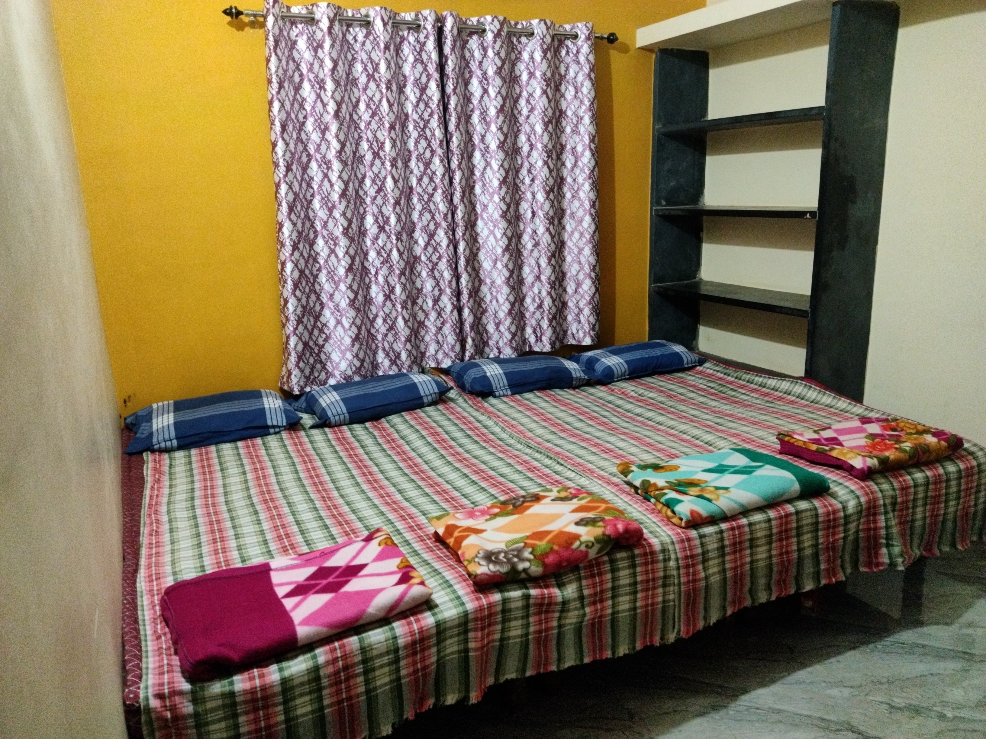 Jyotiba Guest house Akkalkot - Tap to explore photos