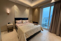 Cosmo Stays 1 BHK - Town Central, Greater Noida