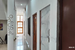 GOPAL SADAN2 GUEST HOUSE VRINDAVAN, Vrindavan