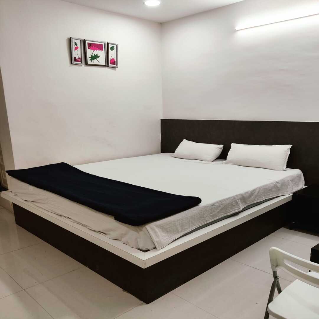 ASR Convention & Hotel Rooms - Tap to explore photos