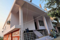 HOTEL O BLUE ROSE, Bahraich