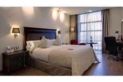 Crowne Plaza Madrid Airport, Madrid